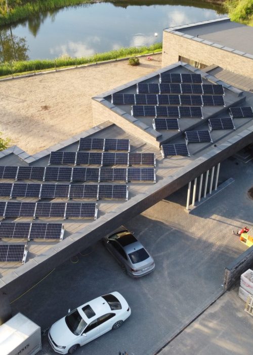 kw-nerasyt-poste-Vilnius-plokscias-stogas-2048x1152